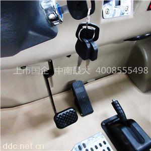  桑植节能减排车四轮电动轿车老年代步车代理